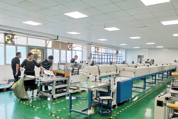 導熱硅膠墊片高溫壓延一體機