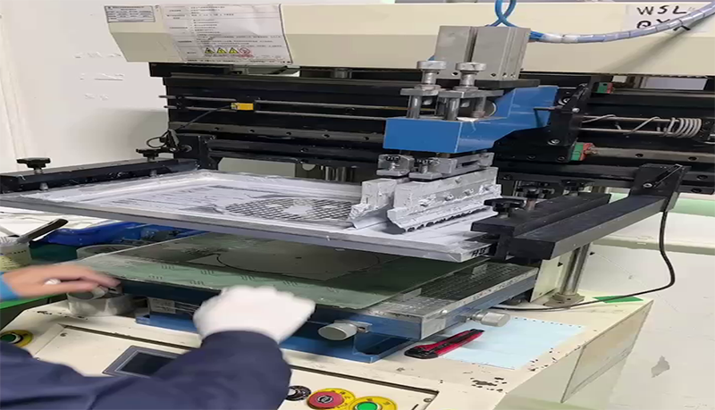 導熱硅脂涂抹之鋼網印刷